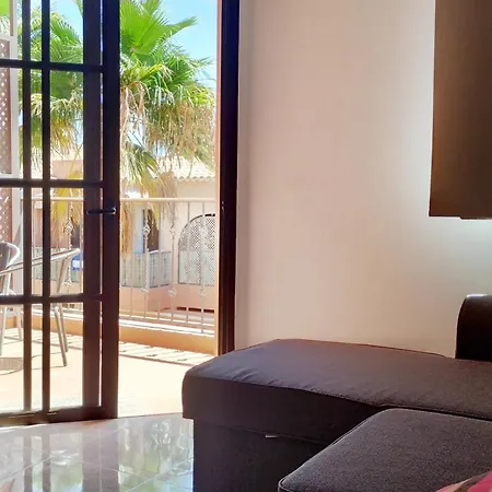 شقة Yellow!